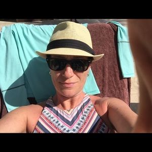 Meet your Posher, Melanie